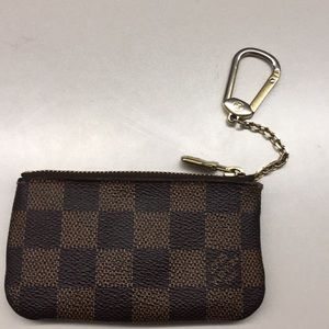 LV key pouch